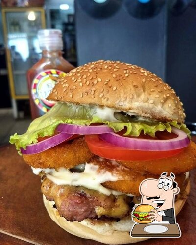 Peça um hambúrguer no Tateno Lanches