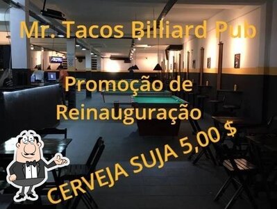 O interior do Taco's Sinuca