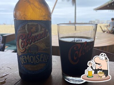 Saboreie um cerveja ao final do dia