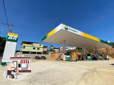 Desfrute da vista da área externa do Posto Primeiro vermelho - Grupo Nazarão