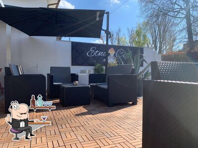 Gli interni di Etna Cafè