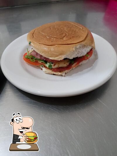 Peça um hambúrguer no Tapiocaria Parada Obrigatória (O Marcos)