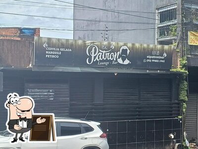 Você pode espairecer no na área externa do El Patron Lounge e Bar