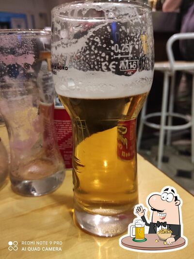 Vous pouvez prendre un verre de bière blonde ou brune