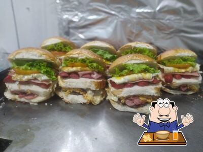 Comida em Manu lanches