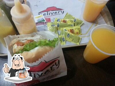 Mate sua sede com uma bebida no Bomba Fast Food