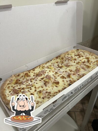 A Pizzeria La Rosa, puoi provare una bella pizza