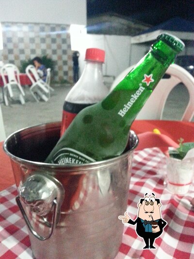 Desfrute de um drinque no Pizzaria e Espaço de Eventos Sabor do Chefe