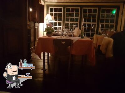Veja imagens do interior do Recanto do Fondue