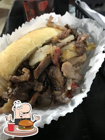 Delicie-se com um hambúrguer no Churrasco Grego Mata Fome Grego's