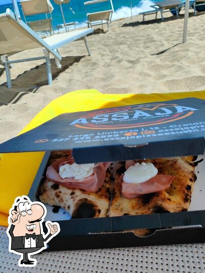 Dai un'occhiata agli interni di Assàja Pizza & Burger