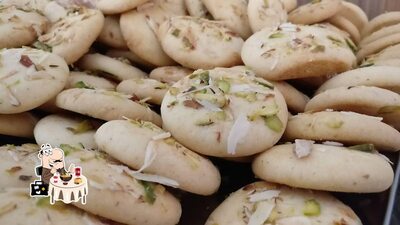 Meals at Bhatia Bakery