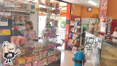 Veja imagens do interior do Padaria Vitória