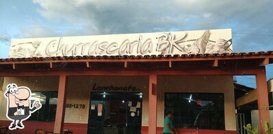 a área exterior é uma característica importante do Hotel e Restaurante B&K