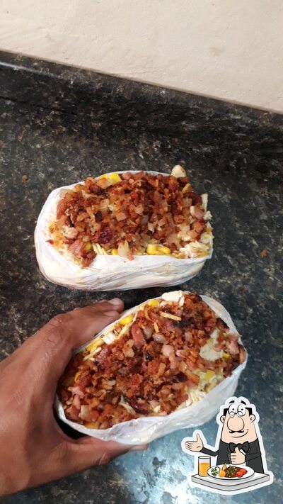 Platos en Hot Dog Titanic