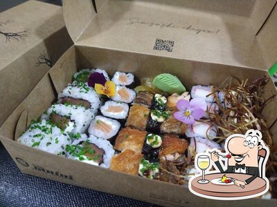 Comida em Shadow Resort And Sushi