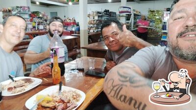 Comida em Comercial Capão Seco