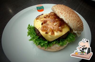 Comida em Bloom's Burger