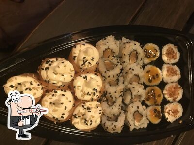 No LANCHES E COMIDA JAPONESA EM ITAGUAÍ - CONEXÃO AÇAI, você pode provar sushi