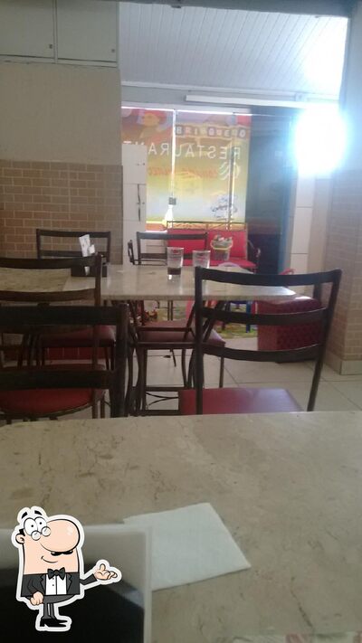 O interior do Restaurante Comida Mineira