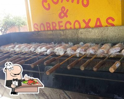 Consiga diferentes refeições de frutos do mar oferecidos no Costelaria Do NEY
