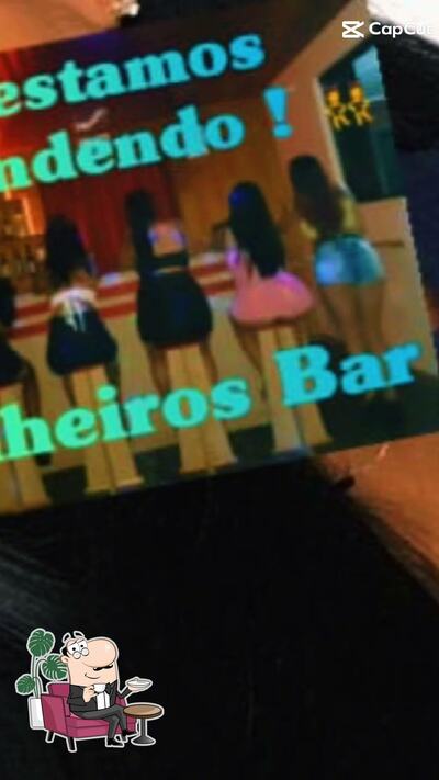 Veja imagens do interior do Pinheiros Bar
