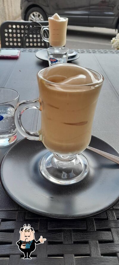 Puoi goderti un drink dal menu