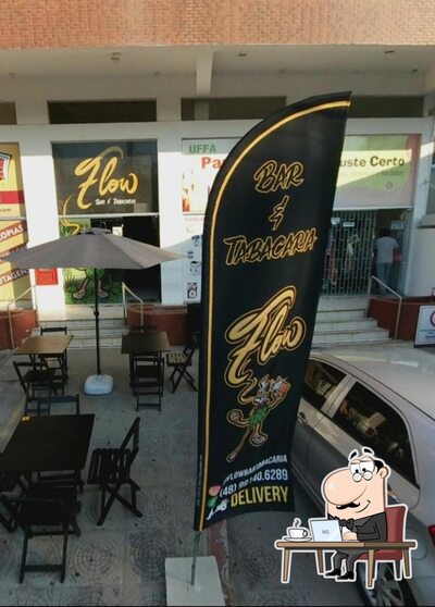 O interior do Flow Bar e Tabacaria