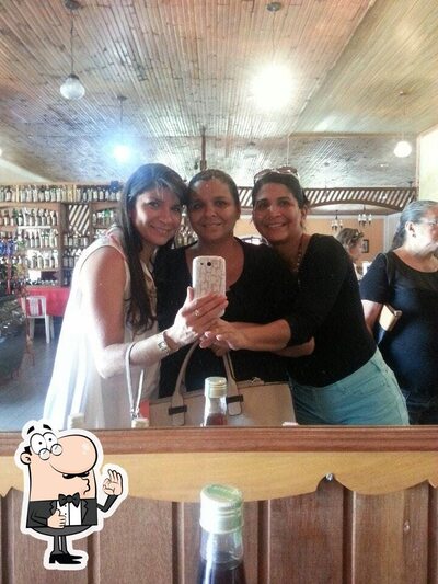 Restaurante Recanto de Minas serve um número de bebidas
