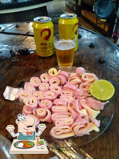 Comida em Pesqueiro da Dora