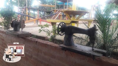 Descubra a área externa do Lanchonete Café Da Roça