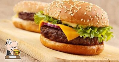 Essayez l'un des hamburgers offert par اكلات ام ادم