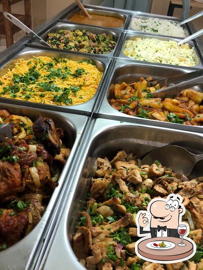 Comida em Restaurante Dona Isa