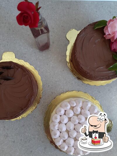 Order one of the desserts