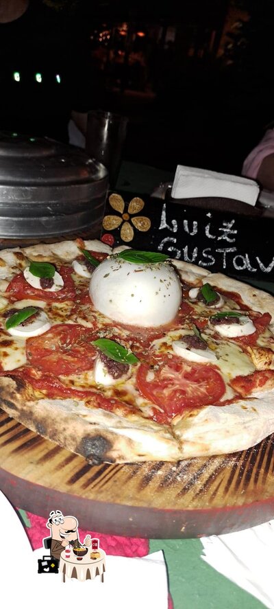 Comida em Casa da Pizza 1910