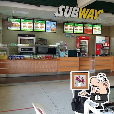 O interior do Subway