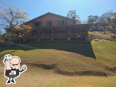 O exterior do Pousada Alto dos Manacás