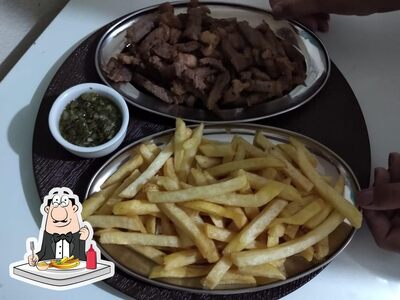 Peça cbatatas fritas francesas no Point da Praça