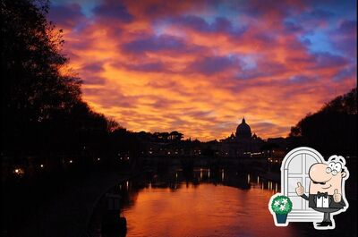 Goditi la vista dall'area esterna di Bacco in Tevere
