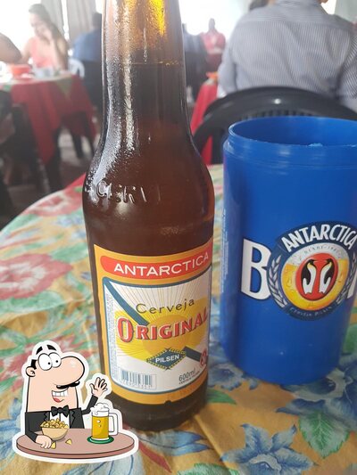 Você pode tomar um copo de cerveja leve ou escura