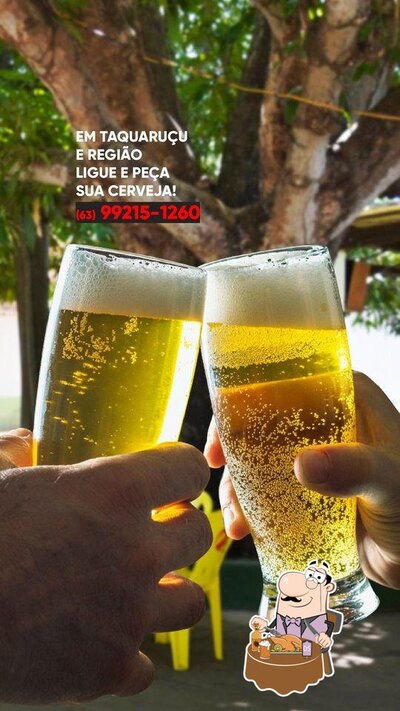 Peça um copo de cerveja leve ou escura