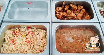Platos en Pizzaria em família