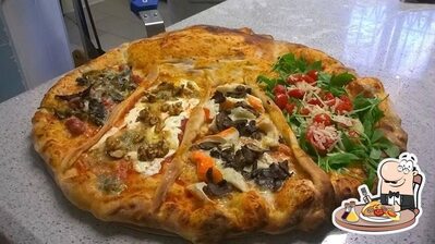 Prenditi una pizza alla pizzeria Arte Pizza