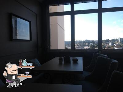 O interior do Cafe Veranense
