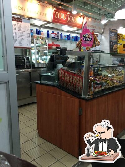 Platos en Toujours