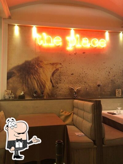Dai un'occhiata agli interni di The Place