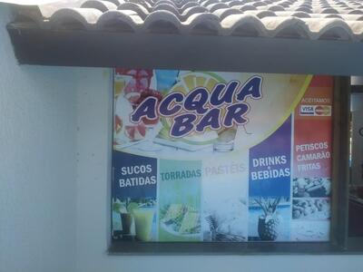 A publicidade apresenta informações sobre o Acqua Bar