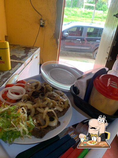 Comida em Bar Do Pinto