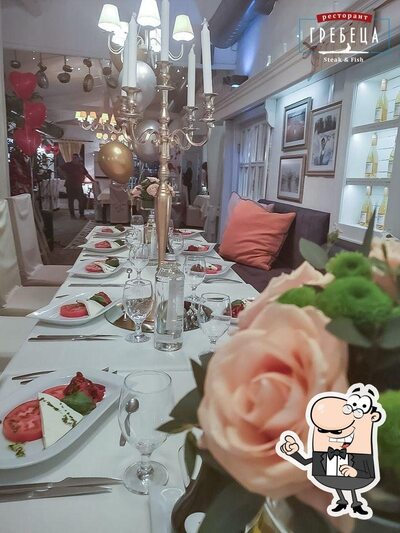 Installez-vous à l'une des tables de Restaurant Grebeca