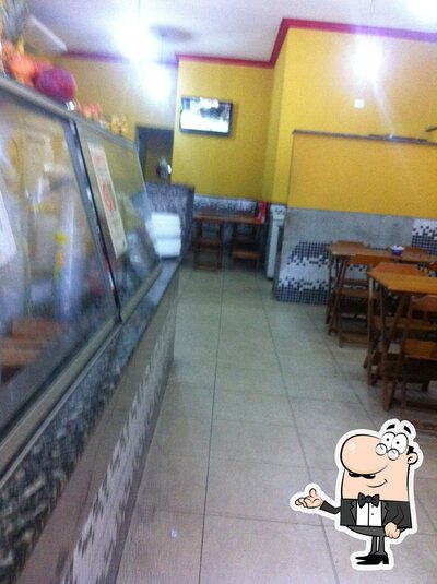 Veja imagens do interior do Bar Bola Preta